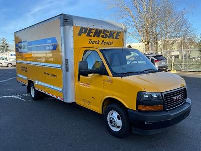 GMC G33903 Box Truck - 401HP, 6 Speed Automatic, Roll up Door