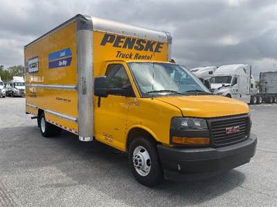 GMC G33903 Box Truck - 401HP, 6 Speed Automatic, Roll up Door