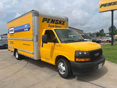 GMC G33903 Box Truck - 401HP, 6 Speed Automatic, Roll up Door