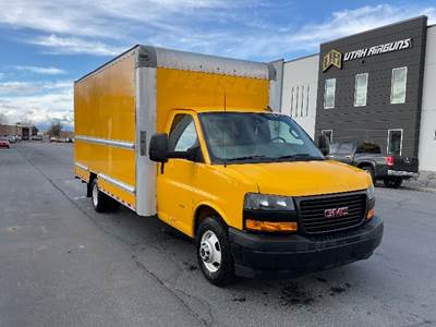 GMC G33903 Box Truck - 401HP, 6 Speed Automatic, Roll up Door