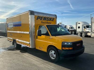 GMC G33903 Box Truck - 401HP, 6 Speed Automatic, Roll up Door