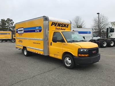 GMC G33903 Box Truck - 401HP, 6 Speed Automatic, Roll up Door