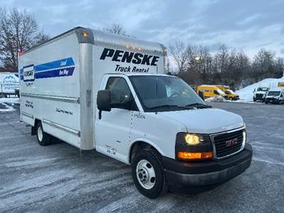 GMC G33903 Box Truck - 401HP, 6 Speed Automatic, Roll up Door