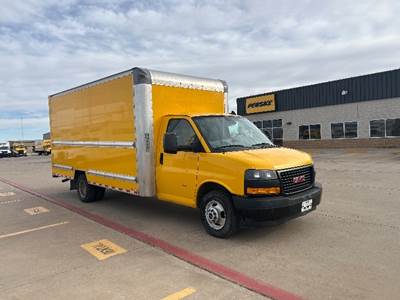 GMC G33903 Box Truck - 401HP, 6 Speed Automatic, Roll up Door