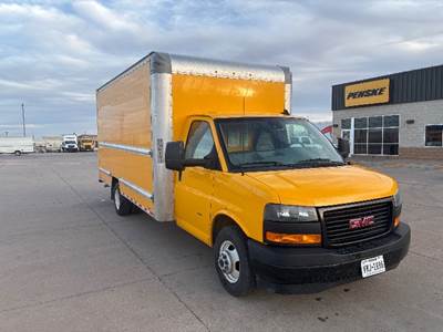 GMC G33903 Box Truck - 401HP, 6 Speed Automatic, Roll up Door