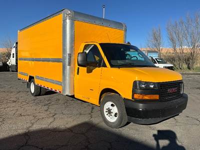 GMC G33903 Box Truck - 401HP, 6 Speed Automatic, Roll up Door