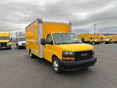GMC G33903 Box Truck - 401HP, 6 Speed Automatic, Roll up Door
