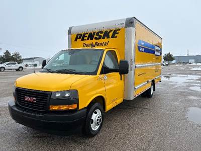 GMC G33903 Box Truck - 401HP, 6 Speed Automatic, Roll up Door
