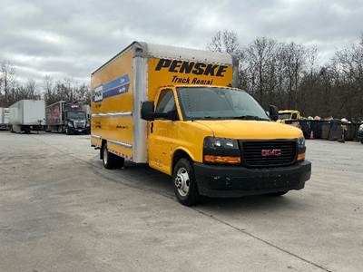 GMC G33903 Box Truck - 401HP, 6 Speed Automatic, Roll up Door