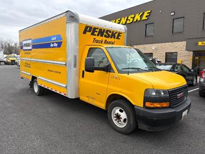 GMC G33903 Box Truck - 401HP, 6 Speed Automatic, Roll up Door