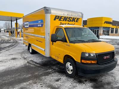 GMC G33903 Box Truck - 401HP, 6 Speed Automatic, Roll up Door