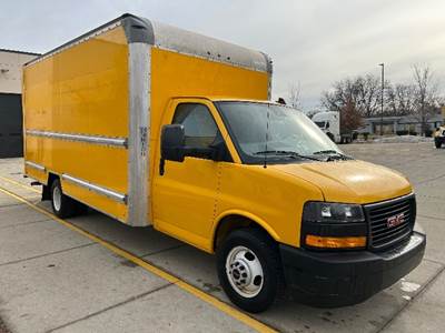 GMC G33903 Box Truck - 401HP, 6 Speed Automatic, Roll up Door