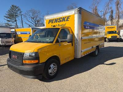 GMC G33903 Box Truck - 401HP, 6 Speed Automatic, Roll up Door