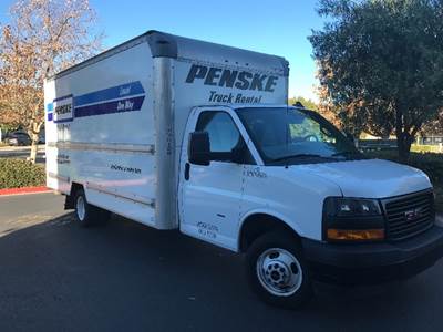 GMC G33903 Box Truck - 401HP, 6 Speed Automatic, Roll up Door