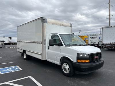 GMC G33903 Box Truck - 401HP, 6 Speed Automatic, Roll up Door