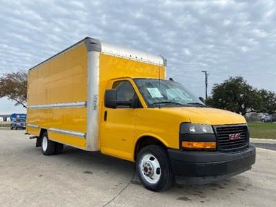 GMC G33903 Box Truck - 401HP, 6 Speed Automatic, Roll up Door