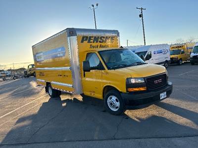GMC G33903 Box Truck - 401HP, 6 Speed Automatic, Roll up Door
