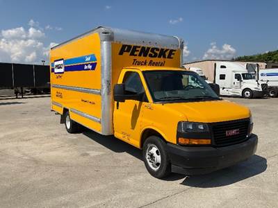 GMC G33903 Box Truck - 401HP, 6 Speed Automatic, Roll up Door