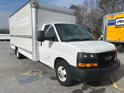 GMC G33903 Box Truck - 401HP, 6 Speed Automatic, Roll up Door
