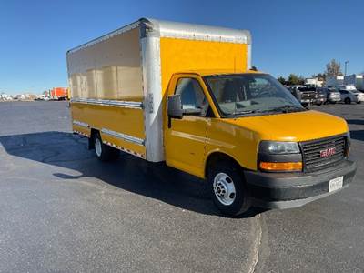 GMC G33903 Box Truck - 401HP, 6 Speed Automatic, Roll up Door