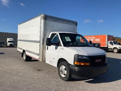 GMC G33903 Box Truck - 401HP, 6 Speed Automatic, Roll up Door