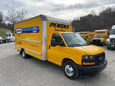 GMC G33903 Box Truck - 401HP, 6 Speed Automatic, Roll up Door