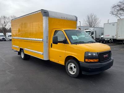 GMC G33903 Box Truck - 401HP, 6 Speed Automatic, Roll up Door
