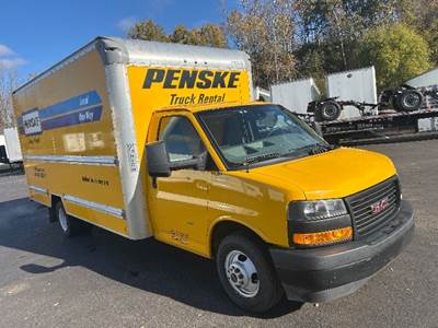 GMC G33903 Box Truck - 401HP, 6 Speed Automatic, Roll up Door