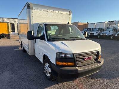 GMC G33903 Box Truck - 401HP, 6 Speed Automatic, Roll up Door