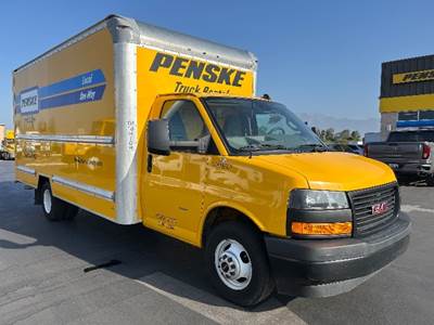 GMC G33903 Box Truck - 401HP, 6 Speed Automatic, Roll up Door