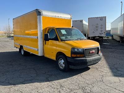 GMC G33903 Box Truck - 401HP, 6 Speed Automatic, Roll up Door