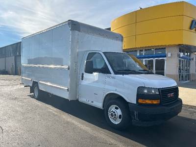 GMC G33903 Box Truck - 401HP, 6 Speed Automatic, Roll up Door
