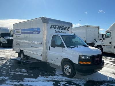 GMC G33903 Box Truck - 401HP, 6 Speed Automatic, Roll up Door
