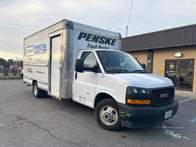 GMC G33903 Box Truck - 401HP, 6 Speed Automatic, Roll up Door