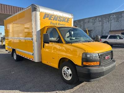 GMC G33903 Box Truck - 401HP, 6 Speed Automatic, Roll up Door