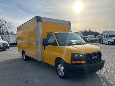 GMC G33903 Box Truck - 401HP, 6 Speed Automatic, Roll up Door