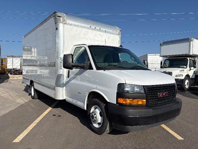 GMC G33903 Box Truck - 401HP, 6 Speed Automatic, Roll up Door