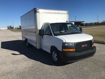 GMC G33903 Box Truck - 401HP, 6 Speed Automatic, Roll up Door
