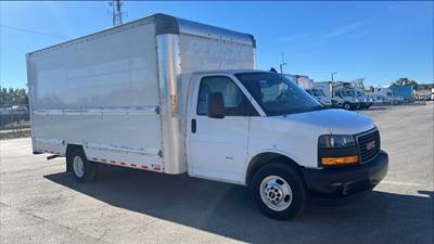 GMC G33903 Box Truck - 401HP, 6 Speed Automatic, Roll up Door