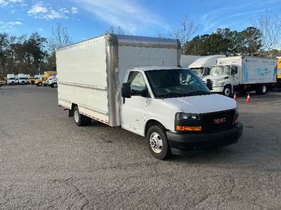 GMC G33903 Box Truck - 401HP, 6 Speed Automatic, Roll up Door