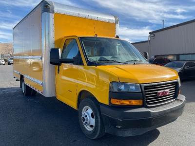 GMC G33903 Box Truck - 401HP, 6 Speed Automatic, Roll up Door