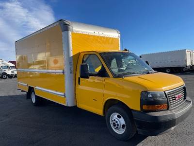 GMC G33903 Box Truck - 401HP, 6 Speed Automatic, Roll up Door