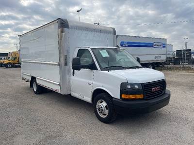 GMC G33903 Box Truck - 401HP, 6 Speed Automatic, Roll up Door
