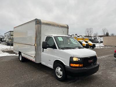 GMC G33903 Box Truck - 401HP, 6 Speed Automatic, Roll up Door