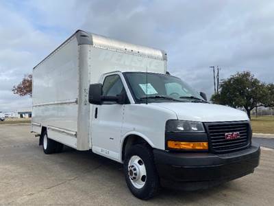 GMC G33903 Box Truck - 401HP, 6 Speed Automatic, Roll up Door