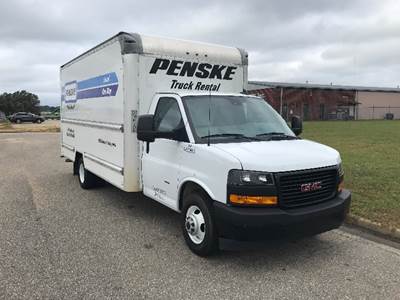 GMC G33903 Box Truck - 401HP, 6 Speed Automatic, Roll up Door