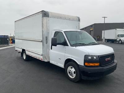 GMC G33903 Box Truck - 401HP, 6 Speed Automatic, Roll up Door