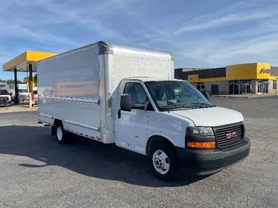 GMC G33903 Box Truck - 401HP, 6 Speed Automatic, Roll up Door