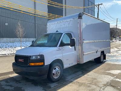 GMC G33903 Box Truck - 401HP, 6 Speed Automatic, Roll up Door