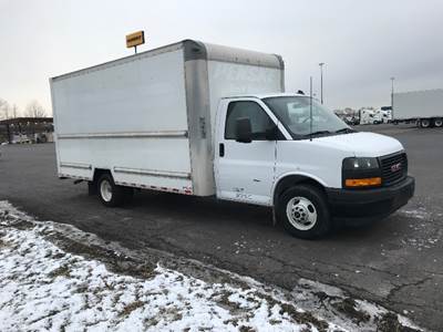 GMC G33903 Box Truck - 401HP, 6 Speed Automatic, Roll up Door